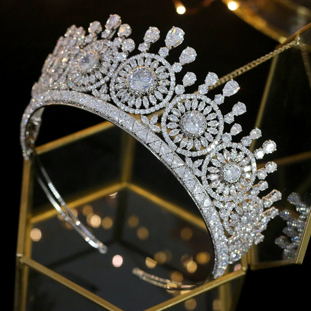 queen-juliana-tiara