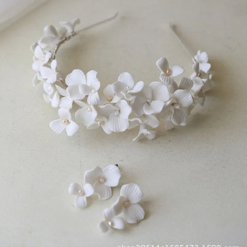 white-flowers-tiara-1