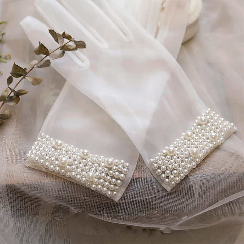 Bridal pearl retro gloves